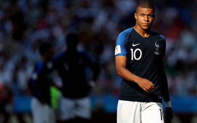 乐竞体育焦点-久保建英赛后庆祝动作霸气侧漏