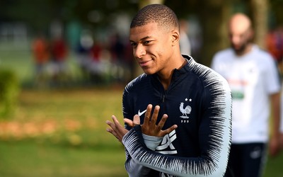 乐竞体育精华-乌兹别克斯坦第一人