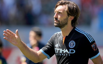 乐竞体育-卡迪加肖这记传球跨越全场长传